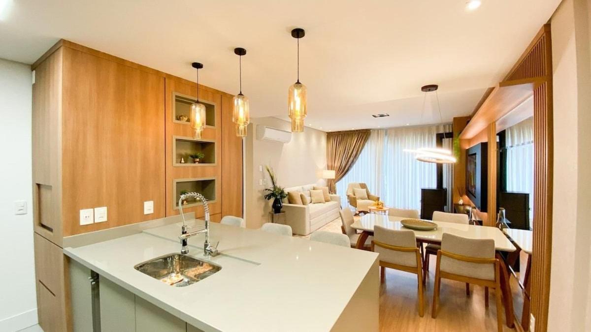 Rosa Edificio Vivere 카넬라 외부 사진